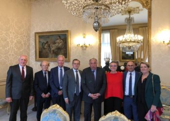 Le grands élus du Pays d'Arles au Sénat pour parler de la fusion Département métropole et de l'avenir du territoire