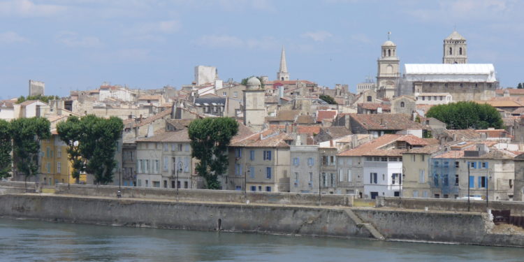 [Focus ville] Municipales : A Arles, de nombreux prétendants au fauteuil d’Hervé Schiavetti