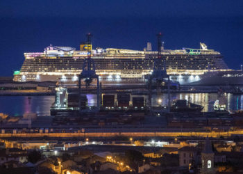 Le Costa Smeralda propulsé au GNL à Marseille (Crédit François JOUNNIAUX).