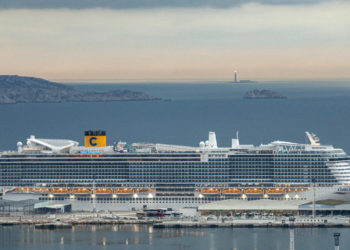Le Costa Smeralda, alimenté en GNL, en escale à Marseille le 29 décembre 2019