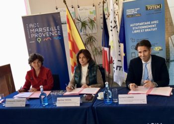 De gauche à droite : Emmanuelle Champaud, P-dg Totem Mobi, Martine Vassal, présidente de la Métropole et Richard Curnier, DG Banque des territoires Paca