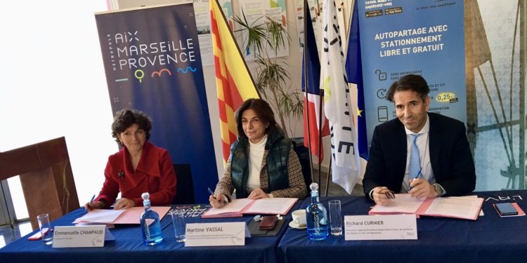 De gauche à droite : Emmanuelle Champaud, P-dg Totem Mobi, Martine Vassal, présidente de la Métropole et Richard Curnier, DG Banque des territoires Paca