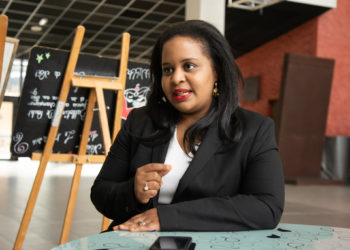 Maliza Said Soilihi est la tête de liste d'Yvon Berland dans les 2e et 3e arrondissements de Marseille (crédit : JYD Gomet')