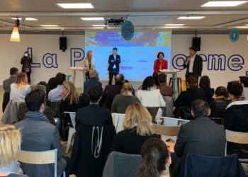 Présentation du concours MyMed organisé par le Club Top 20 à LaPlateforme_ (Crédit Twitter @constructa).