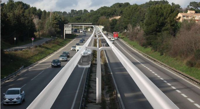 La candidate à la mairie d'Aix-en-Provence veut instaurer le AirAixpress pour éviter les bouchons dans la périphérie de la ville (crédit : Anne-Laurence Petel)