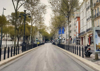 Le haut de la Canebière, dimanche 22 mars, désert à Marseille en raison du confinement (Crédit Gomet'/JYD).