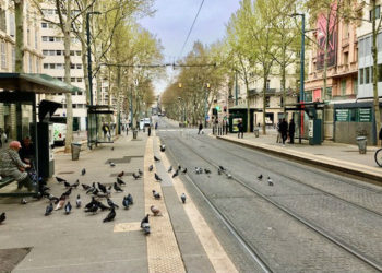 Le cours St Louis dans le centre de Marseille mercredi 25 mars (Crédit Gomet'/CA).