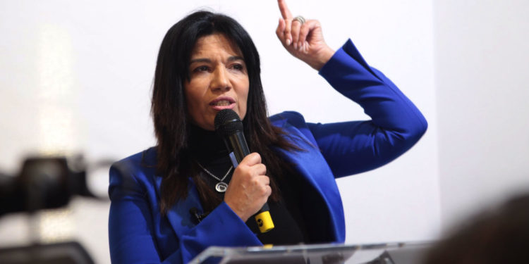 Samia Ghali lors de l'inauguration de son local de campagne en février dernier (Crédit @SamiaGhali).