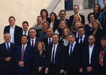 Renaud Muselier avec les membres de sa majorité candidats aux municipales (Crédit capture @MireilleB_2020).