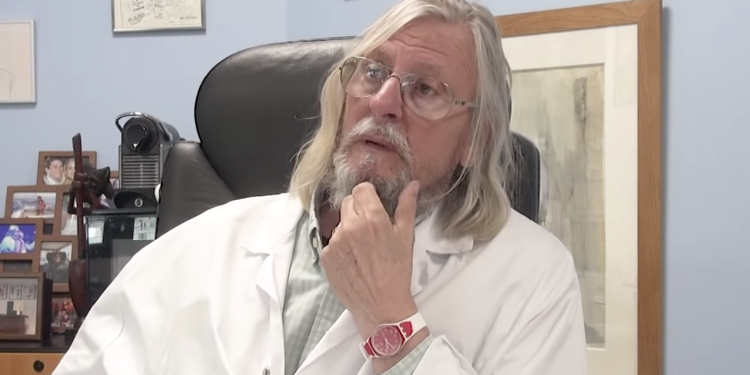 Didier Raoult, infectiologue et directeur de l'IHU Méditerranée Infection (Crédit IHU)