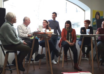 Tout sourire, Michèle Rubirola a exposé les 80 propositions de son programme pour le Printemps Marseillais (crédit : Julie Rampal-Guiducci)