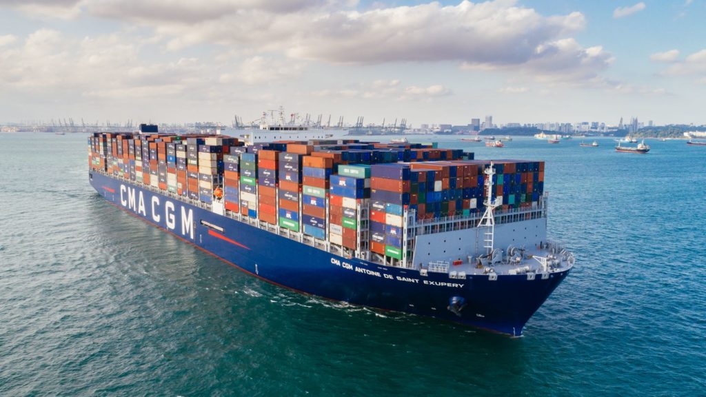 CMA CGM crée un pont logistique pour livrer 20 millions de masques en France (Crédit DR)