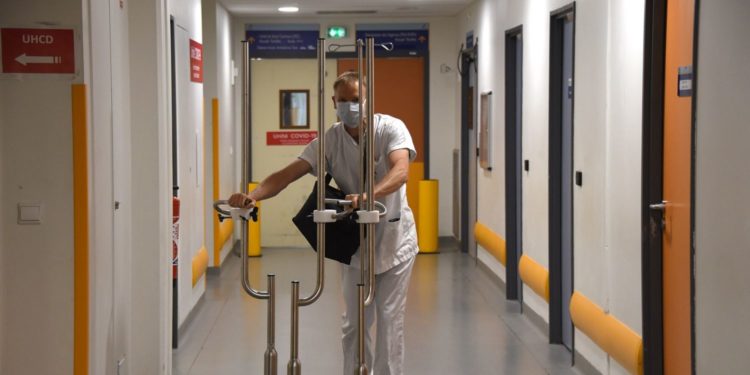 Le service de réanimation Urgences de l'hôpital La Timone à Marseille (crédit : @aphm_actu via Twitter)