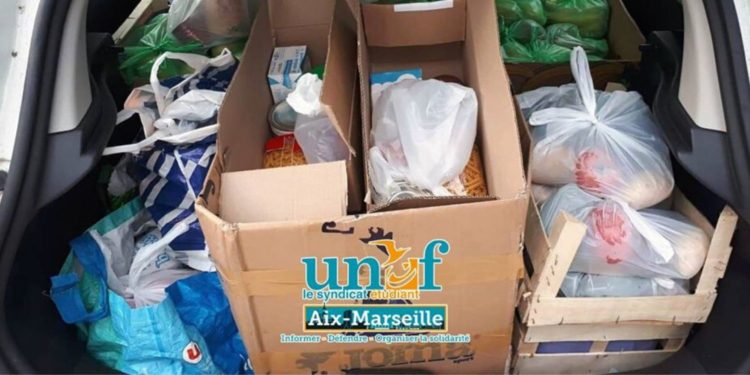 Université : l’Unef distribue des paniers repas aux étudiants