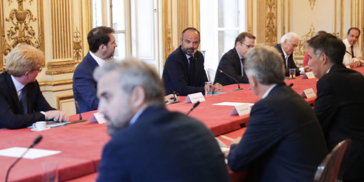 Edouard Philippe mercredi 20 mai avec les chefs de parti (Crédit @EPhilippePM)