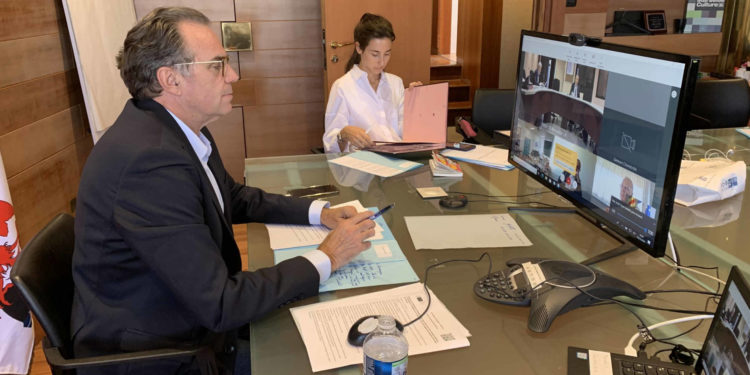 Renaud Muselier lors du table-ronde en visio-conférence consacrée au site d'ArcelorMittal de Fos (Crédit capture Twitter : @RenaudMuselier)