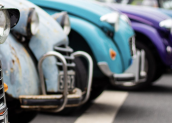 Mehari Club Cassis est le spécialiste des plus célèbres voitures anciennes de Citroën (Crédit MCC)