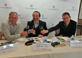 Philippe Pellaton, Michel Chapoutier et Etienne Maffre lors de la conférence organisée par Inter Rhône.