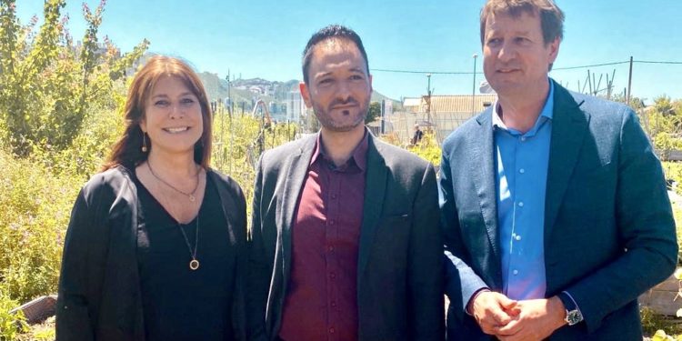 Municipales : Yannick Jadot en visite de soutien au Printemps marseillais