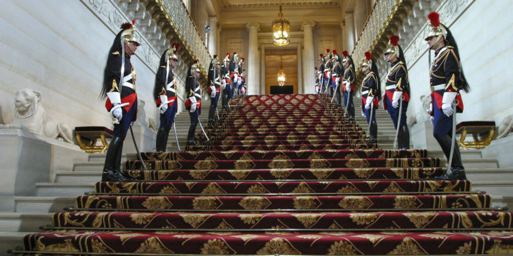 Sénatoriales : photo de la préfecture où se déroule le vote