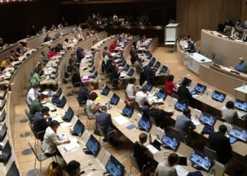 Premières passes d'armes entre Rubirola et l'opposition sur le budget de Marseille