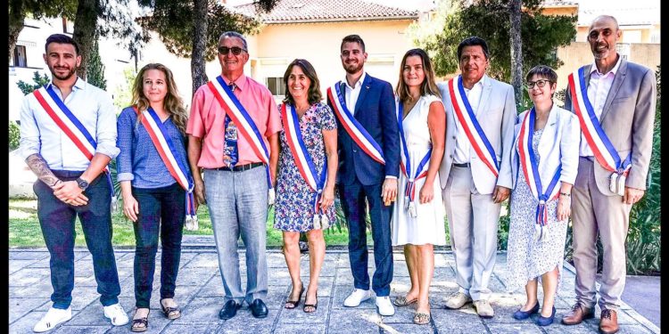 Maxime Marchand et ses adjoints à la mairie de Sausset-les-Pins (Crédit DR)