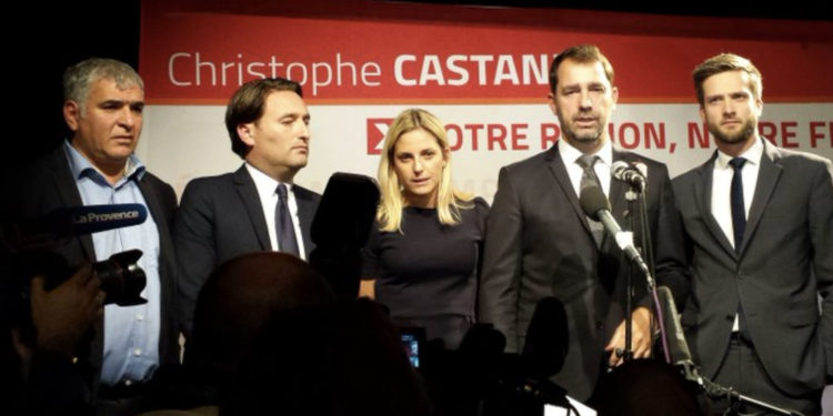 Christophe Pierrel ()à droite) ici avec Christophe Castaner et les autres têtes de listes aux élections régionales de 2015 (Crédit archives/Gomet').