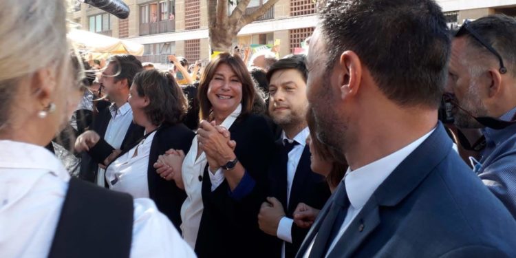 Benoît Payan et Michèle Rubirola à son arrivée à l'hôtel de ville samedi 4 juillet avant le conseil municpal d'investiture (Crédit JRG).