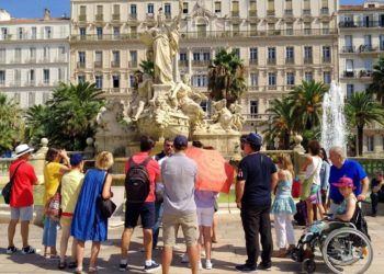 Crédit: Guides Conférenciers Sud Provence, illustration Toulon Visite Guidée