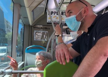 Dans le bus n°83 de la RTM (Crédit archives Gomet'/JFE)