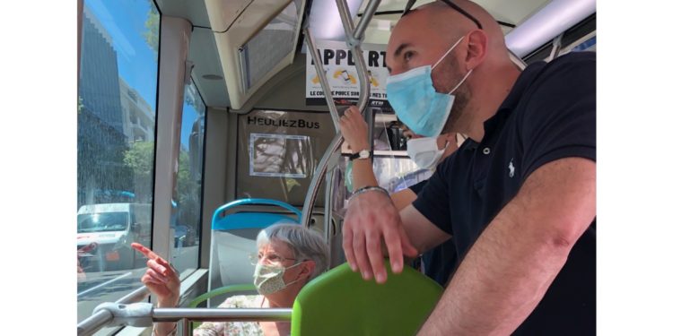 Dans le bus n°83 de la RTM (Crédit archives Gomet'/JFE)