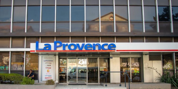 L'entrée du journal La Provence avenue Roger Salengro à Marseille dans le 15e arrondissement (Archives Gomet'/JYD)