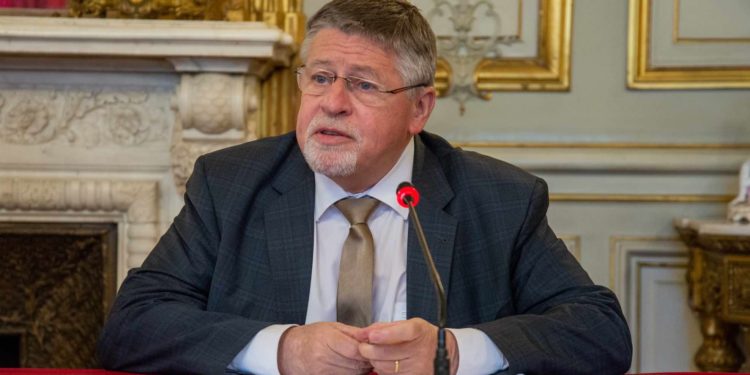 Philippe de Mester, le directeur de la 'Agence régionale Provence Alpes Côte d'Azur (Crédit archives Gomet'/JYD)