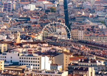 Vue sur les toits du centre-ville de Marseille (Crédait archives Gomet'/JYD).