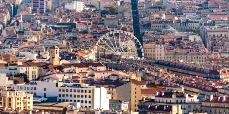 Vue sur les toits du centre-ville de Marseille (Crédait archives Gomet'/JYD).
