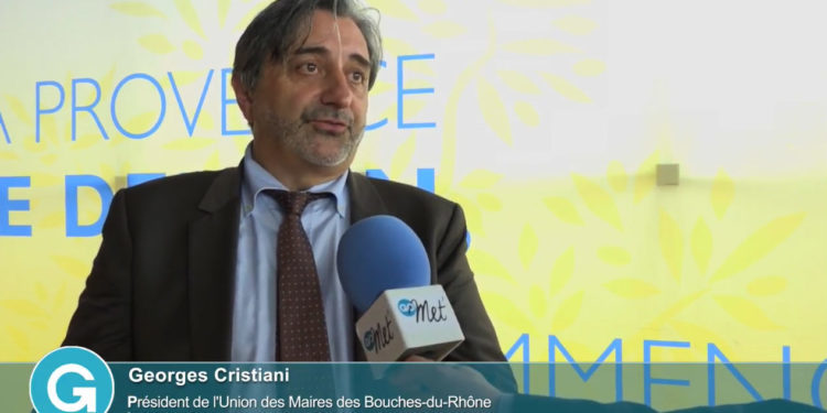 Georges Cristiani, maire de Mimet et président de l'union des maires des Bouches-du-Rhône, découvre le classement de sa commune parmi les plus touchées par la Covid (Archives Gomet')