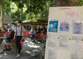 Les protestations du monde économique après les annonces d’Olivier Véran