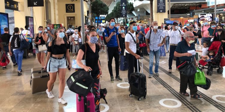 Hall de la gare St Charles à Marseille en août 2020 (Crédit Gomet'/JFE).