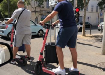 Le succès des trottinettes électriques à Marseille ne se dément pas (Crédit Gomet').