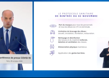 Jean-Michel Blanquer présente les nouvelles mesures à appliquer dans les établissements scolaires qui restent ouverts pendant le confinement, jeudi 29 octobre (Crédit : capture Twitter)