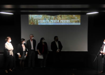 Cinq intervenants étaient présents lors de l'ouverture du colloque présentée par Fabrice Devise, mardi 27 octobre. (Source : capture Musée d'Histoire de Marseille)