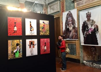 Saïdou Dicko (Burkina Faso) "Qui sont ces hommes d'ombre ?" et Dany Leriche & Jean-Michel Fickinger "Chasseurs de l'invisible"