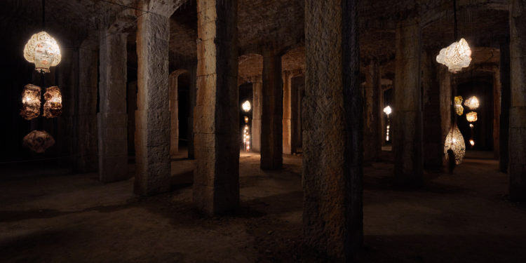 Amy Lien & Enzo Camacho, les flots du fiel, 2020 à la Citerne des Moulins ©Jean-Christophe Lett / Manifesta 13 Marseille