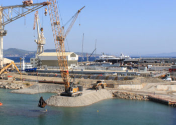 Les chantiers navals de La Ciotat se transforme à l'image des travaux du nouvel ascensuer à bateaux 4 000 tonnes (Crédit LCS)