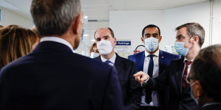 Jean Castex à l'hôpital Nord à Marseille samedi 24 octobre 2020 avant d'être reçu à la mairie par Michèle Rubirola (Crédit @JeanCASTEX).
