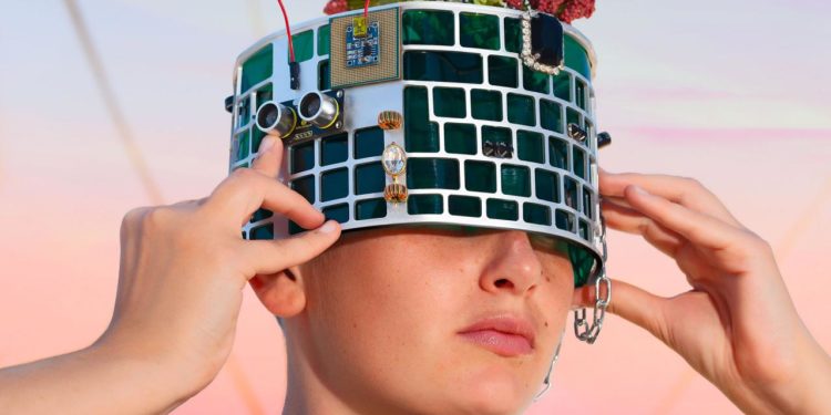 Chroniques : la biennale des arts numériques est de retour !