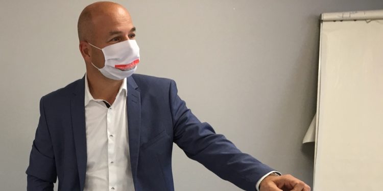 Lionel Canesi: "Payez vos fournisseurs dans les délais, achetez local, réglez vos charges!"