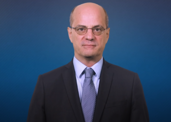 Sous la contrainte sanitaire, Blanquer assouplit les règles du bac 2021