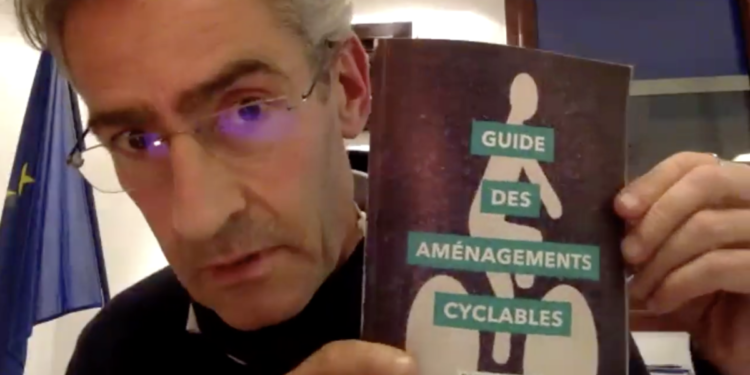 Didier Jau, maire des 4ème et 5ème arrondissements de Marseille est un fervent défenseur du vélo Crédit Gomet)