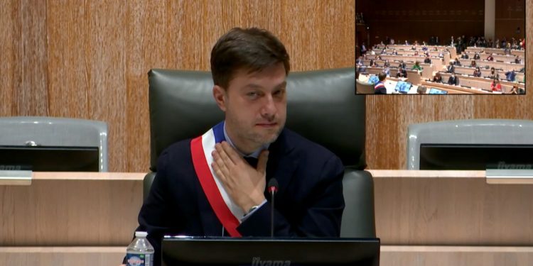 Mairie de Marseille : Benoît Payan élu dans un fauteuil